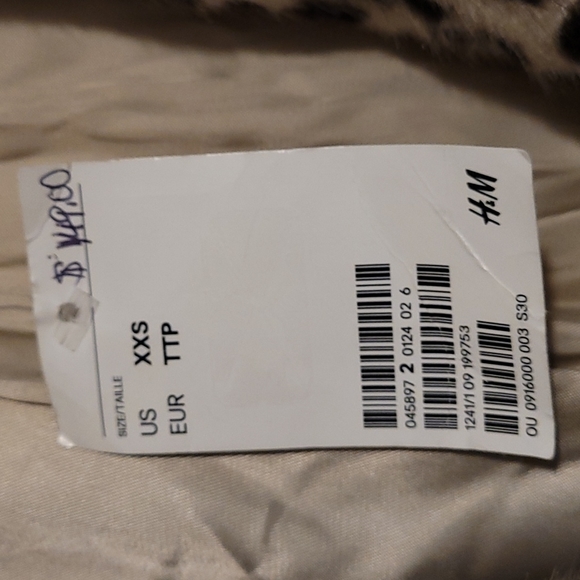 NWT H&M Faux Fur Coat - Picture 4 of 4